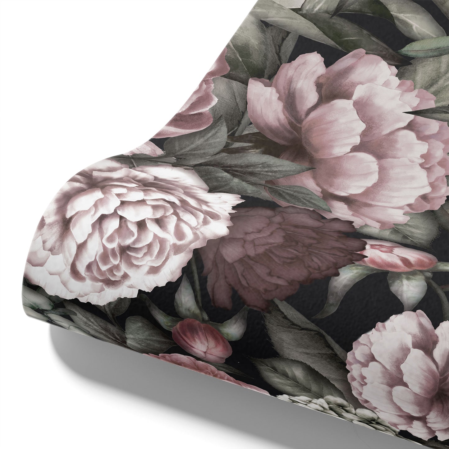 Dunkle Fototapete mit rosa Pfingstrosen und grünen Blättern im Vintage-Stil.