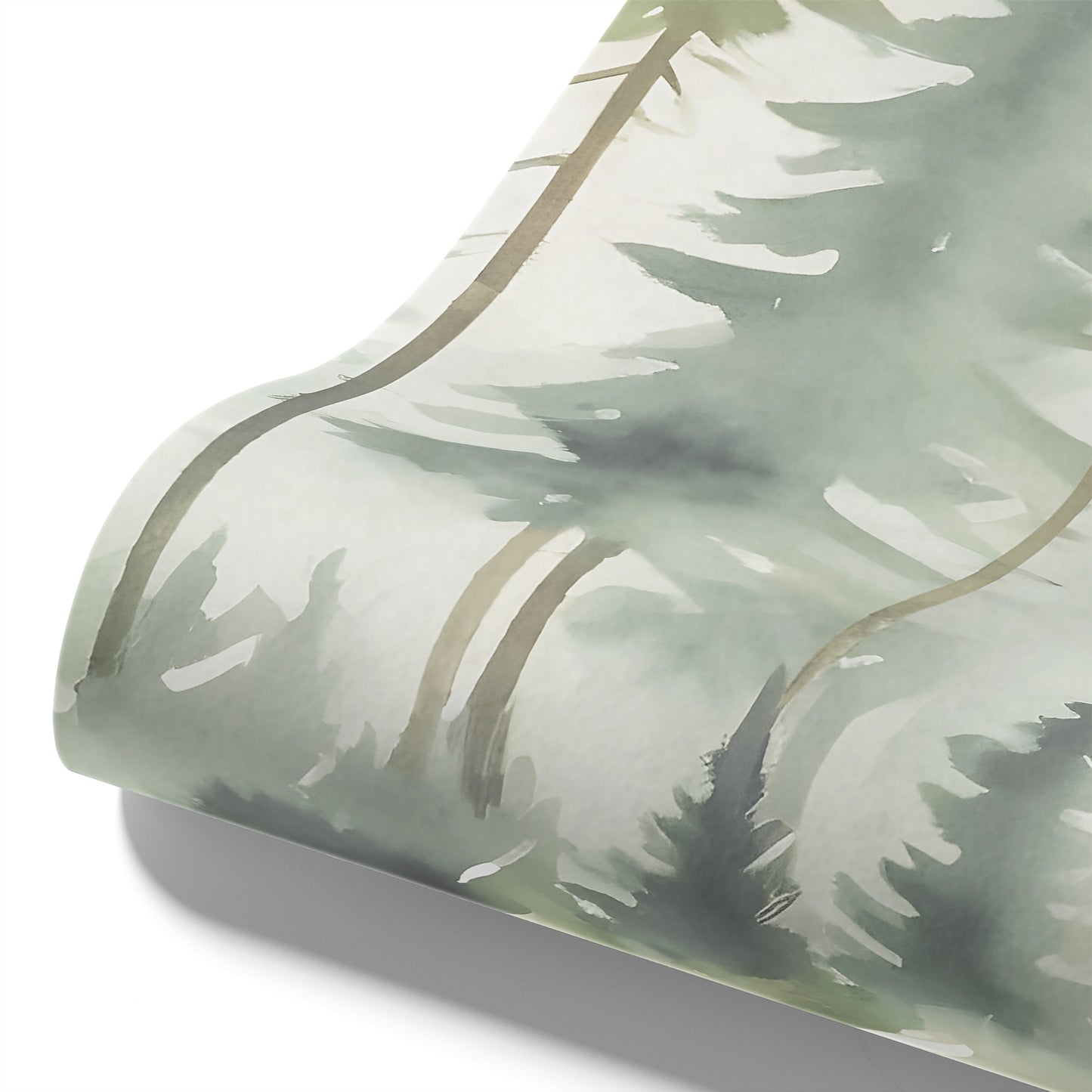 Maßangefertigte Vliestapete mit Aquarell-Nebelwald, Tannen und Bergen in Pastell für Kinderzimmer.