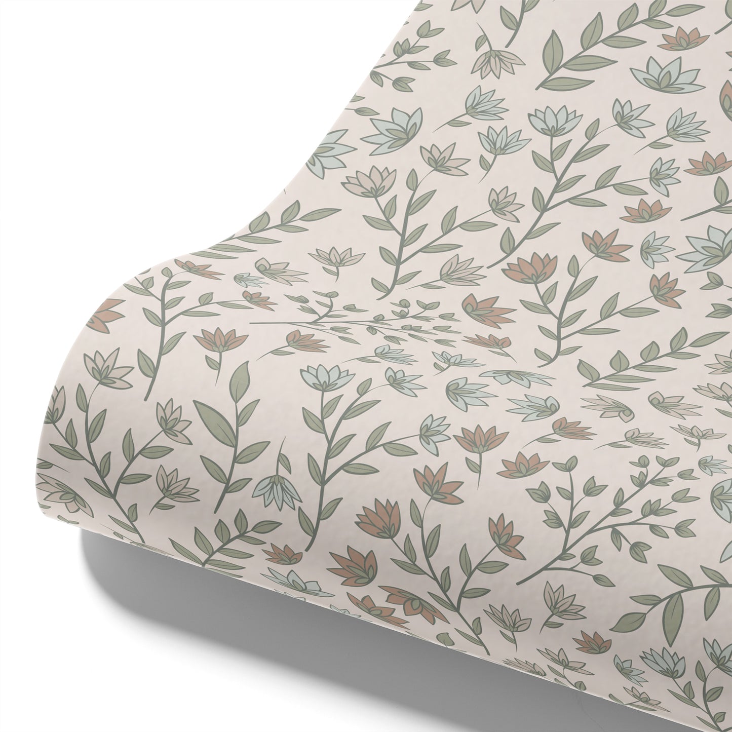 Maßangefertigte Vliestapete mit zartem, pastellfarbenem Blumen- und Blättermuster in neutralem Baby- oder Kinderzimmer.