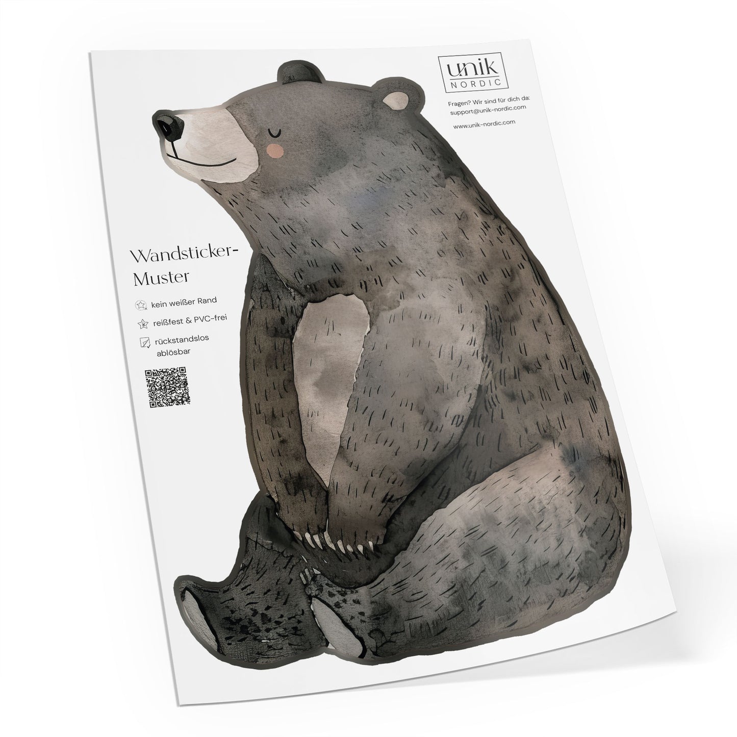 Wandsticker Braunbär sitzend mit weichgezeichneten Details und freundlichem Gesicht.