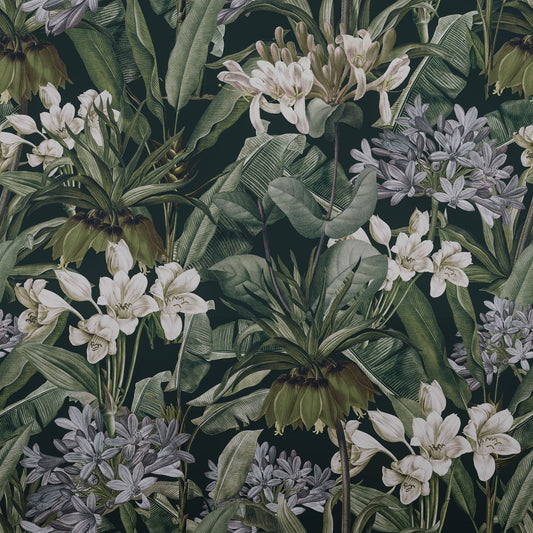 Maßangefertigte Vliestapete mit lavendelweißer Blumen- und Blättermusterung in grünem Ton hinter modernem Essbereich.