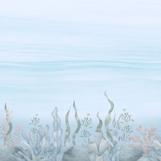 Maßangefertigte Vliestapete mit pastellfarbenem Meeresboden-Motiv, Korallen und Seegras im Aquarellstil.