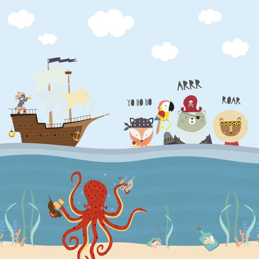 Maßangefertigte Vliestapete mit Piratenschiff, Cartoon-Tieren und Unterwasserpflanzen im Kinderzimmer.