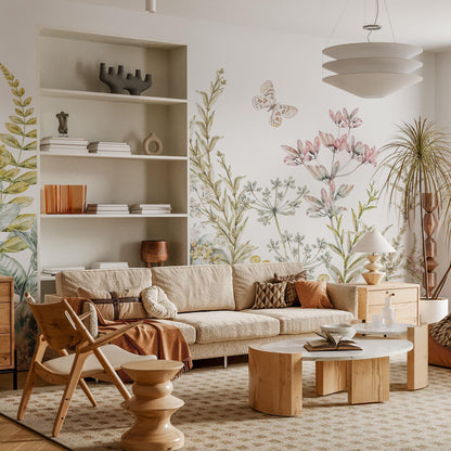 Maßangefertigte Vliestapete mit zarten Aquarellblumen, Schmetterlingen und Pastellgräsern im Schlafzimmer.