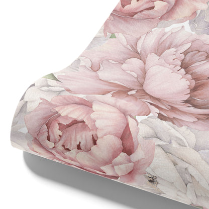 Maßangefertigte Vliestapete mit rosa und weißen Pfingstrosen in Aquarell für Schlafzimmer.