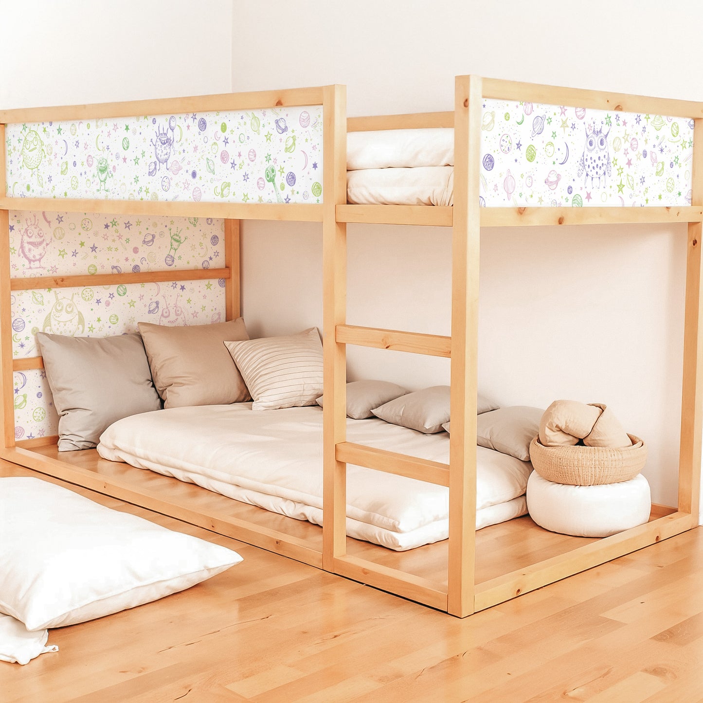 Bettaufkleber Set für IKEA Kura - Doodle Weltraum