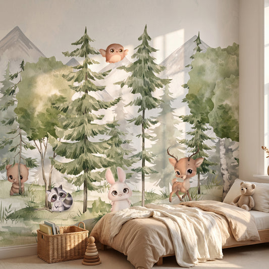 Kindertapete Tannen­wald mit Tie­ren