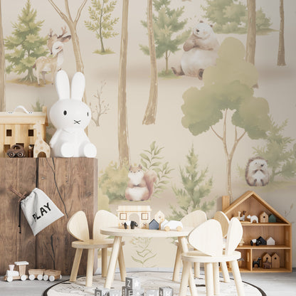 Maßangefertigte Vliestapete mit pastellfarbenem Waldmotiv, Bären, Füchsen, Igeln und Häschen in Babyzimmer.