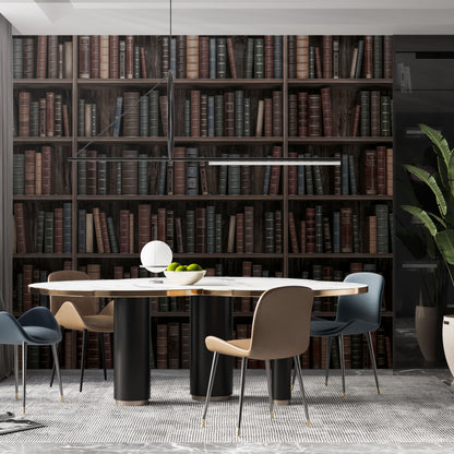 Maßangefertigte Vliestapete mit vintage Bücherregalen in dunklen Holztönen im Esszimmer.