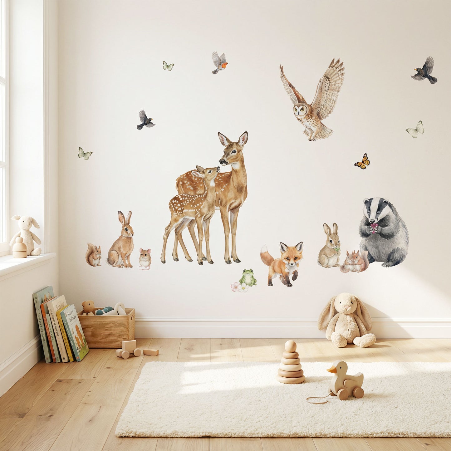 Wandsticker Waldtiere Tannenwald